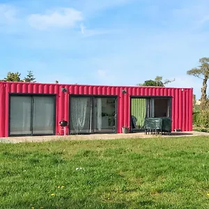 Maison D'une Avec Terrasse Amenagee Et Wifi A , La Bouillie France
